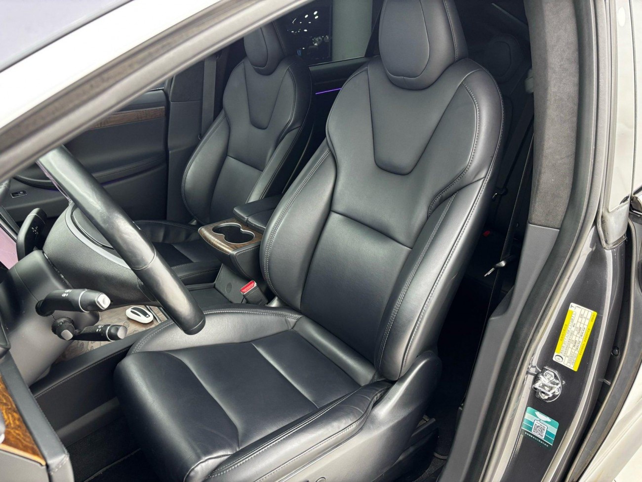 Tesla Model X 2020