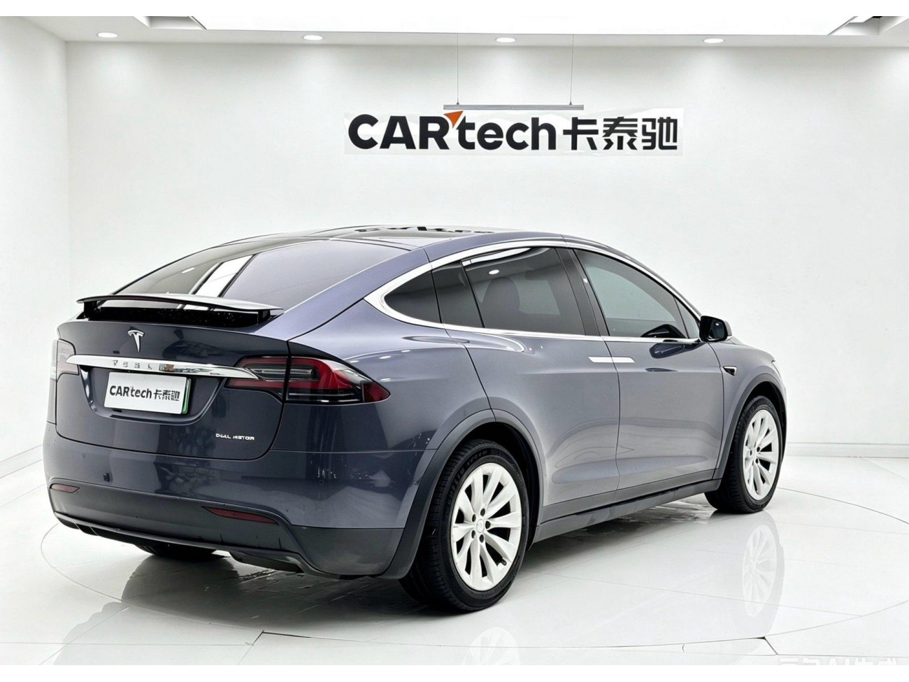Tesla Model X 2020
