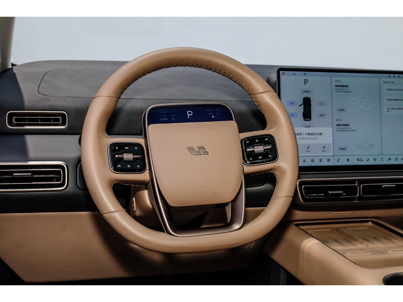 Li Auto MEGA 2025