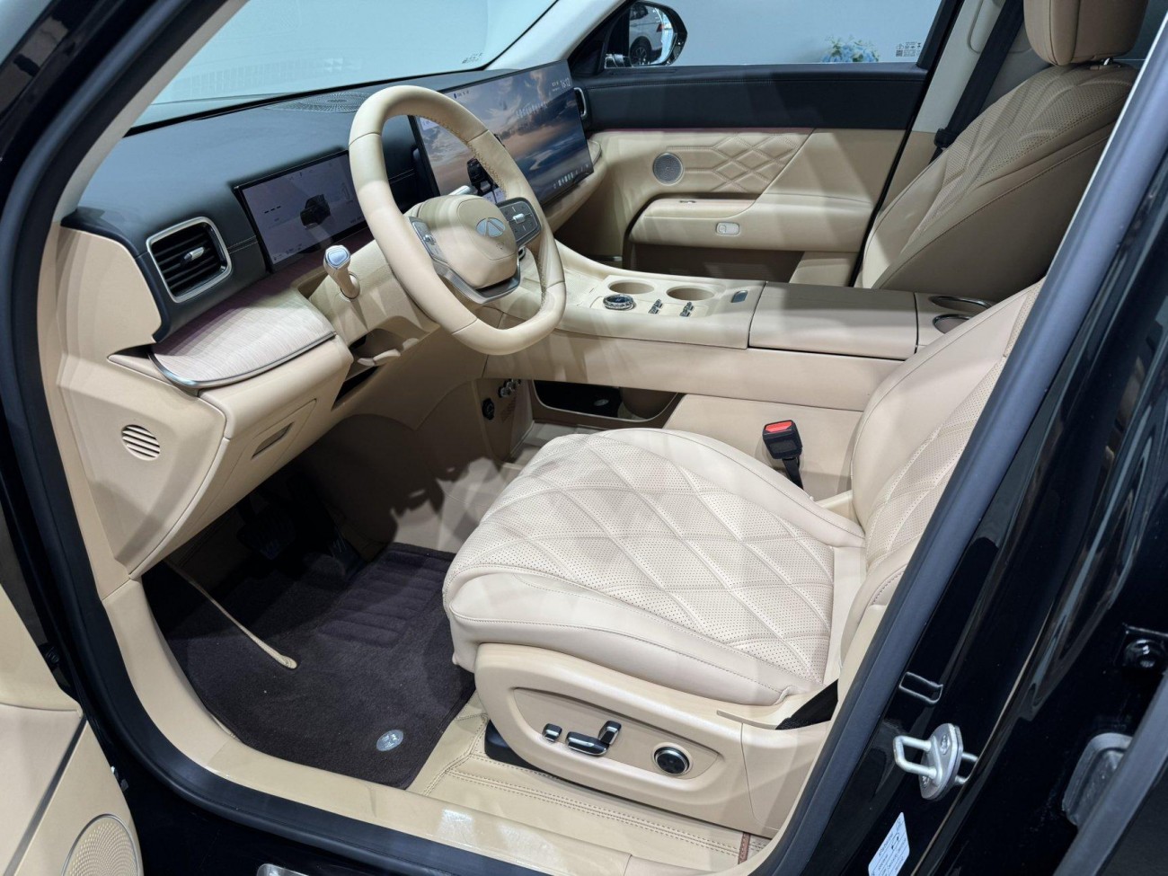 Chery T11 2025