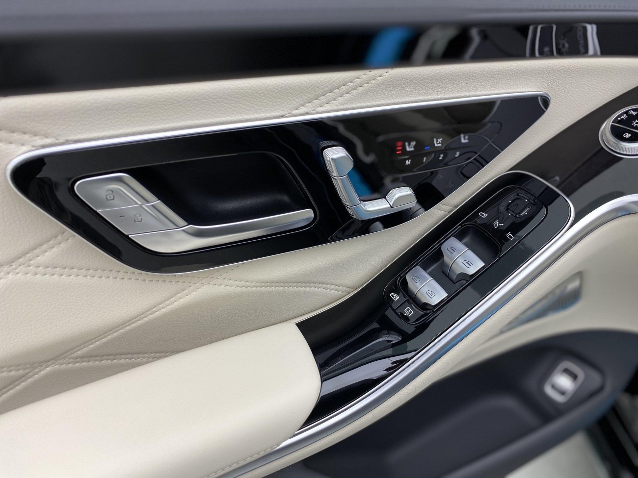Mercedes-Benz S 480 4MATIC 2024