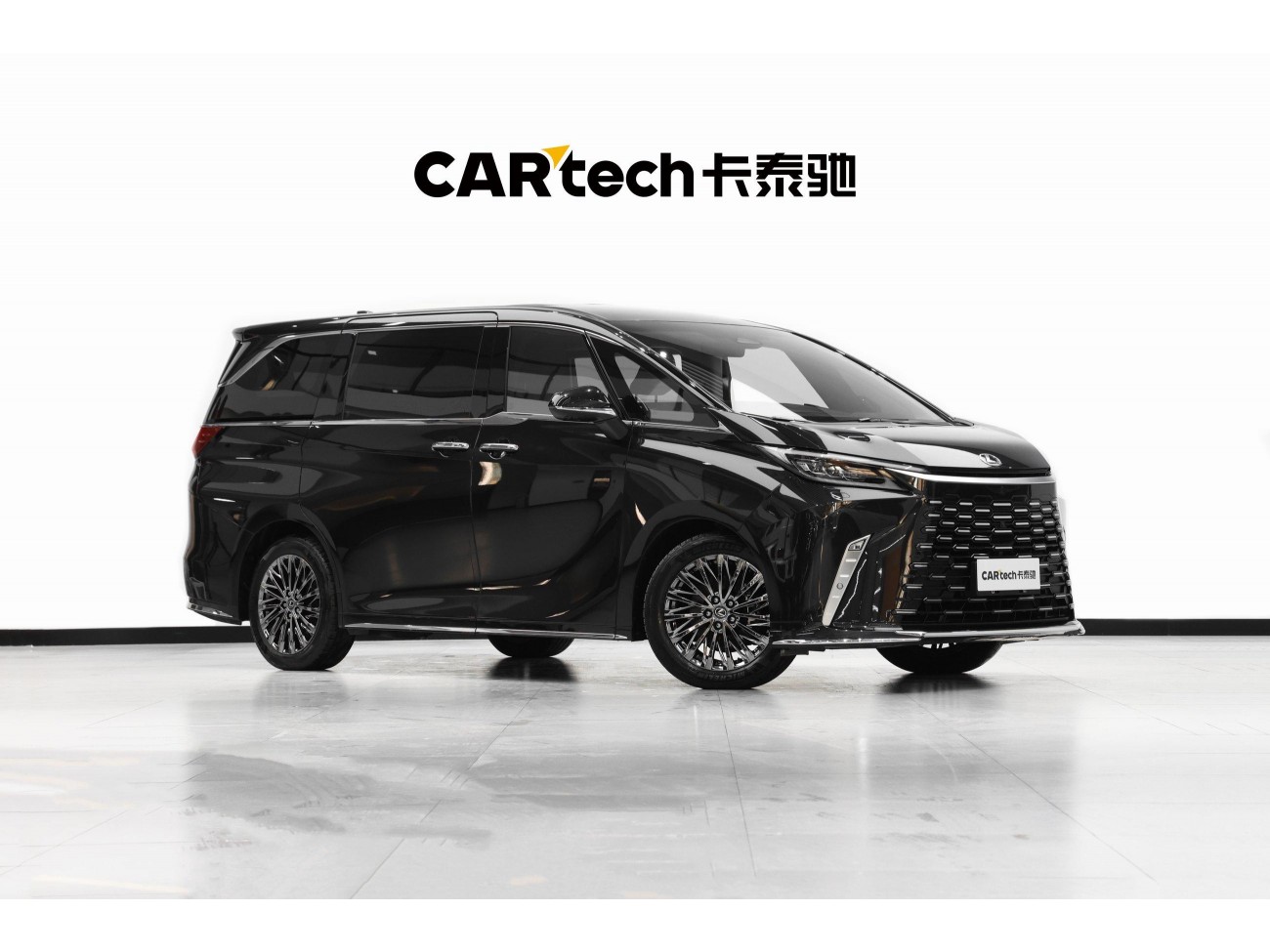 Lexus LM 500h 2025
