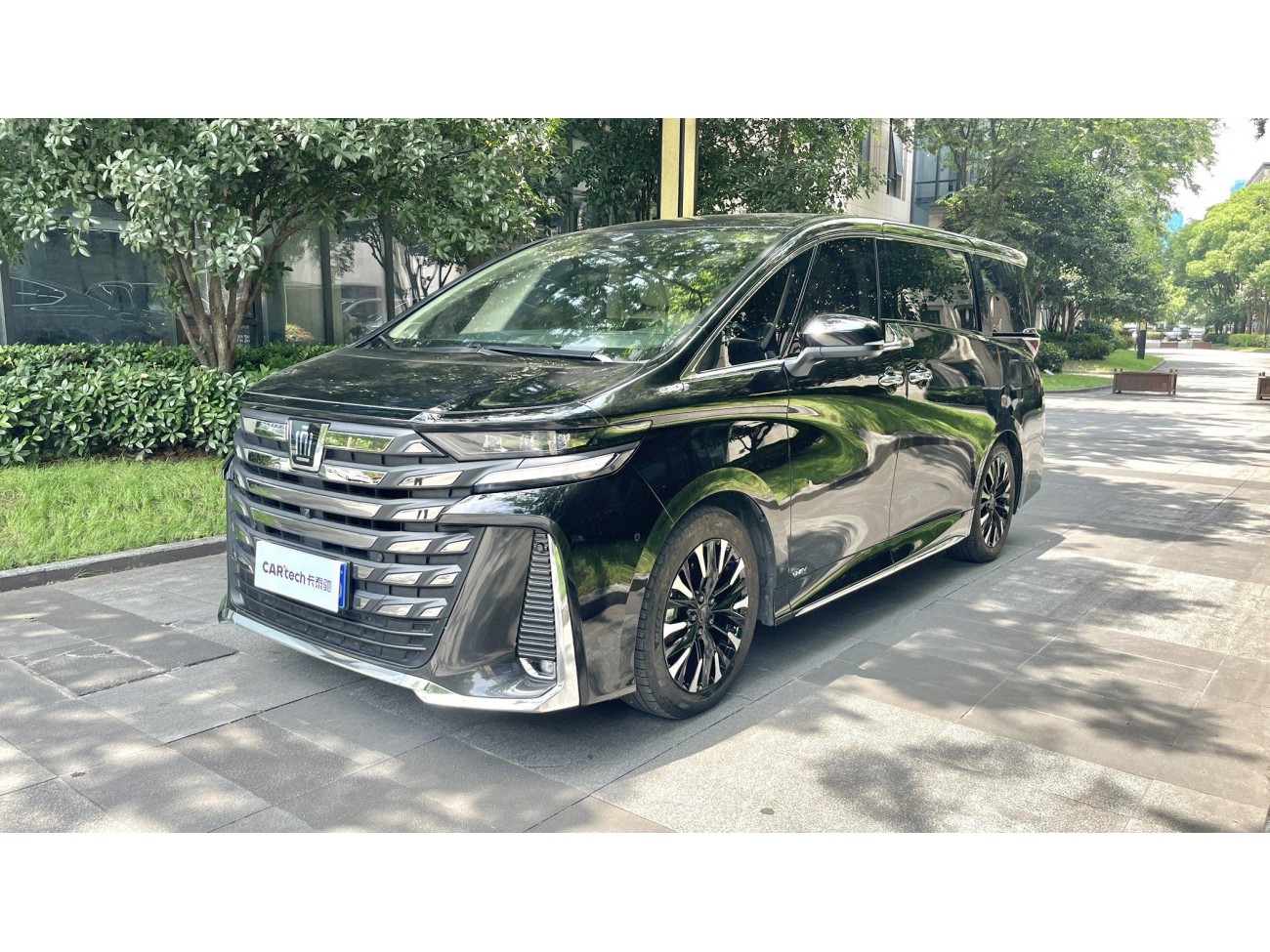 Toyota Vellfire 2024