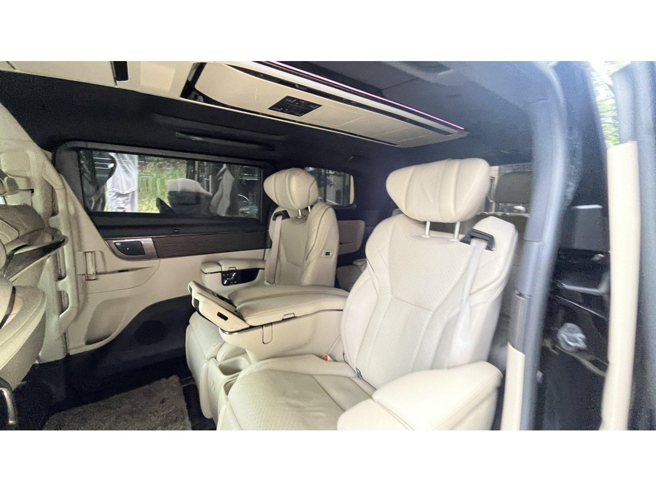 Toyota Vellfire 2024