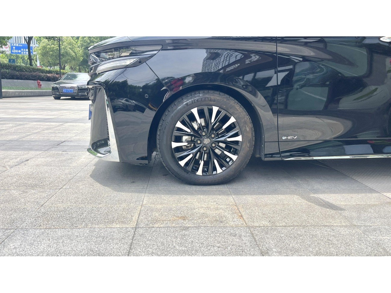 Toyota Vellfire 2024