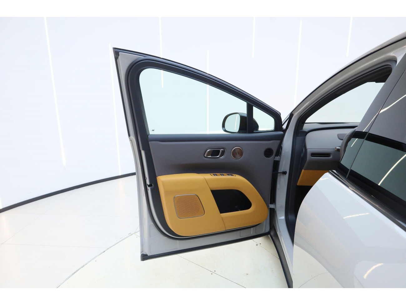 Li Auto i8 2025