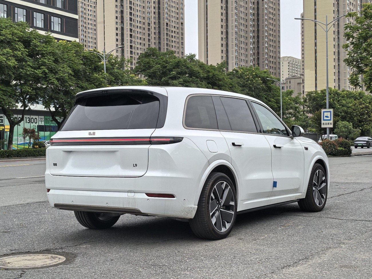 Li Auto L9 2025