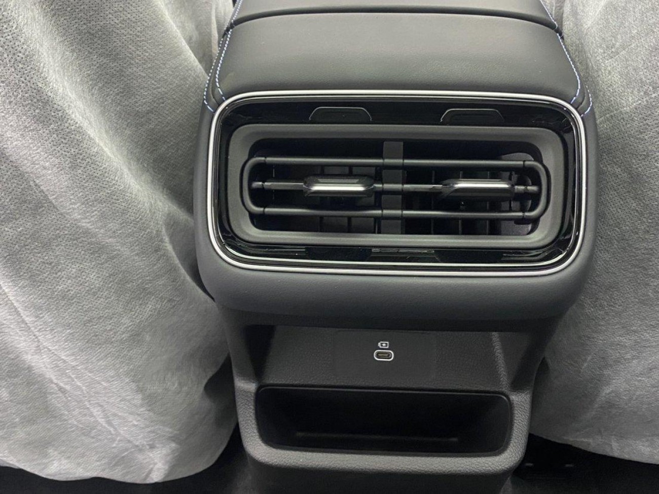 Geely Preface 2025