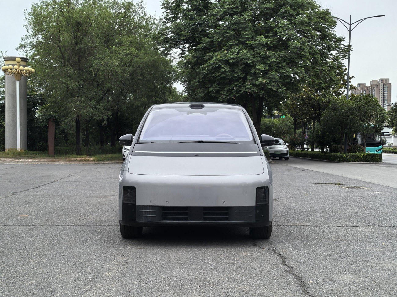 Li Auto MEGA 2025