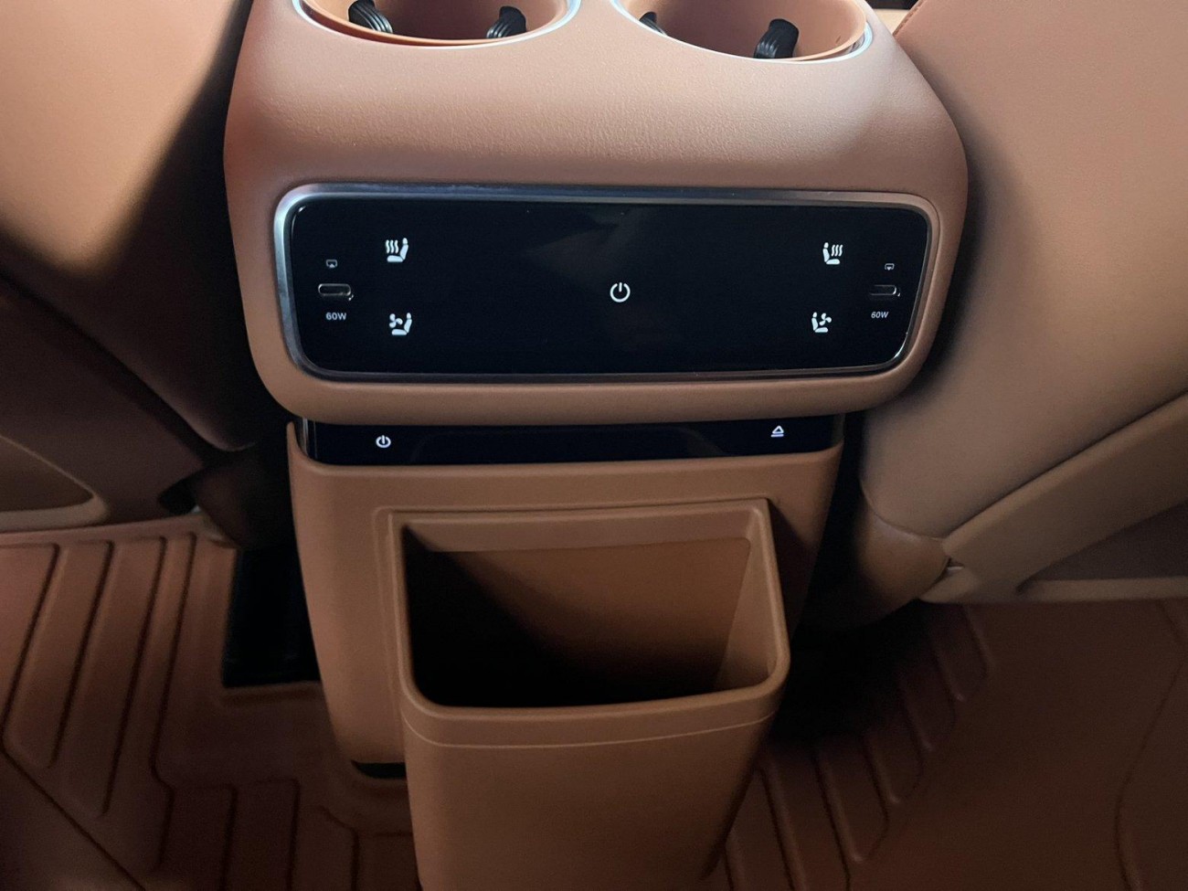 Li Auto L8 2025