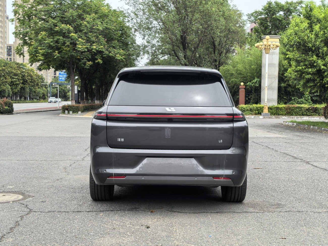 Li Auto L8 2025