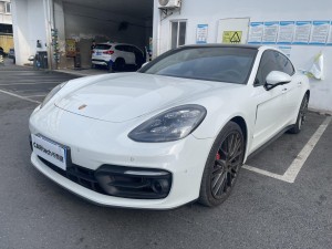 Porsche Panamera 2024