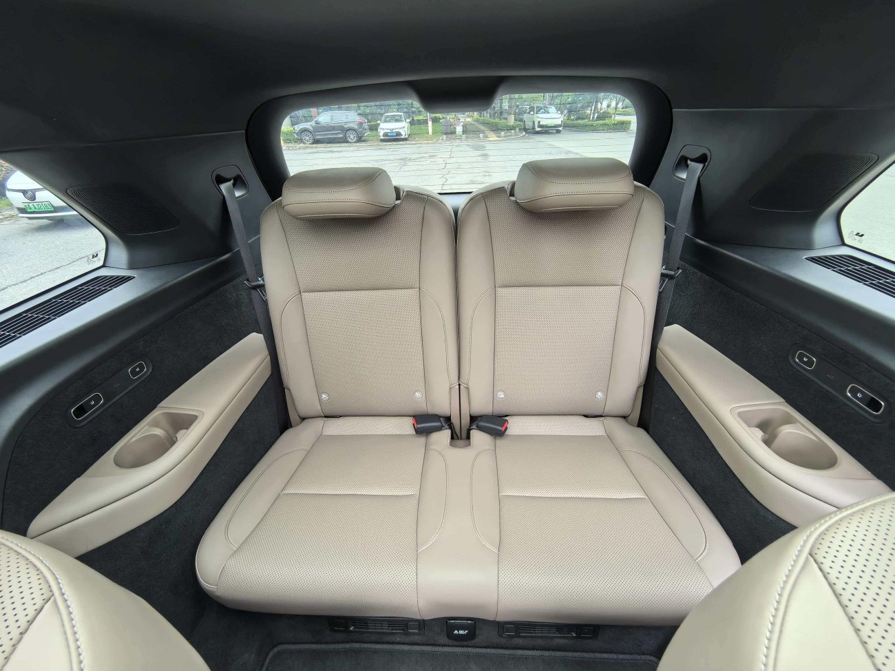 Li Auto L8 2025