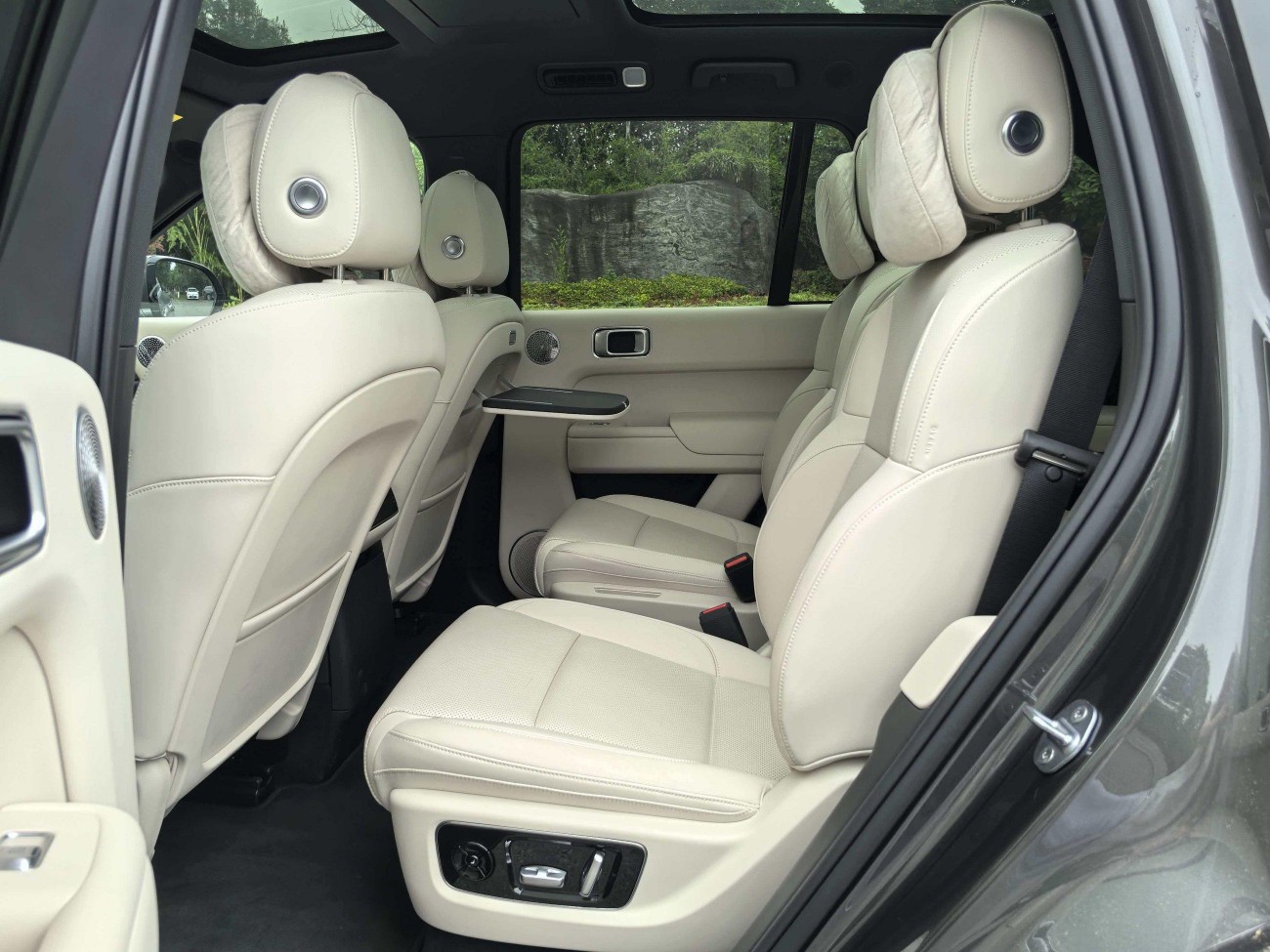 Li Auto L8 2025