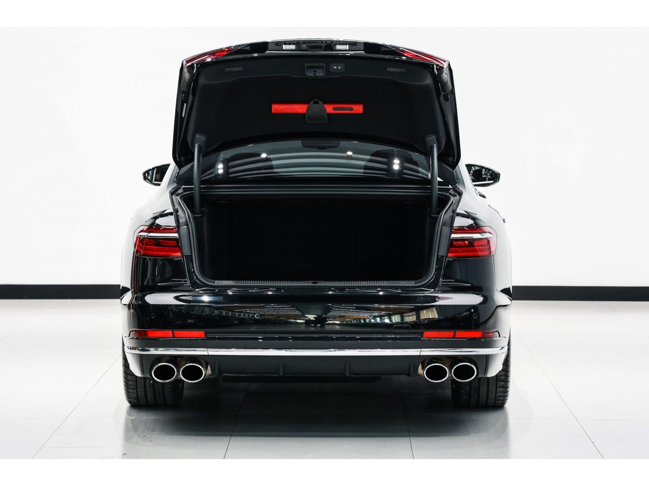 Audi A8L 60 TFSI 2022