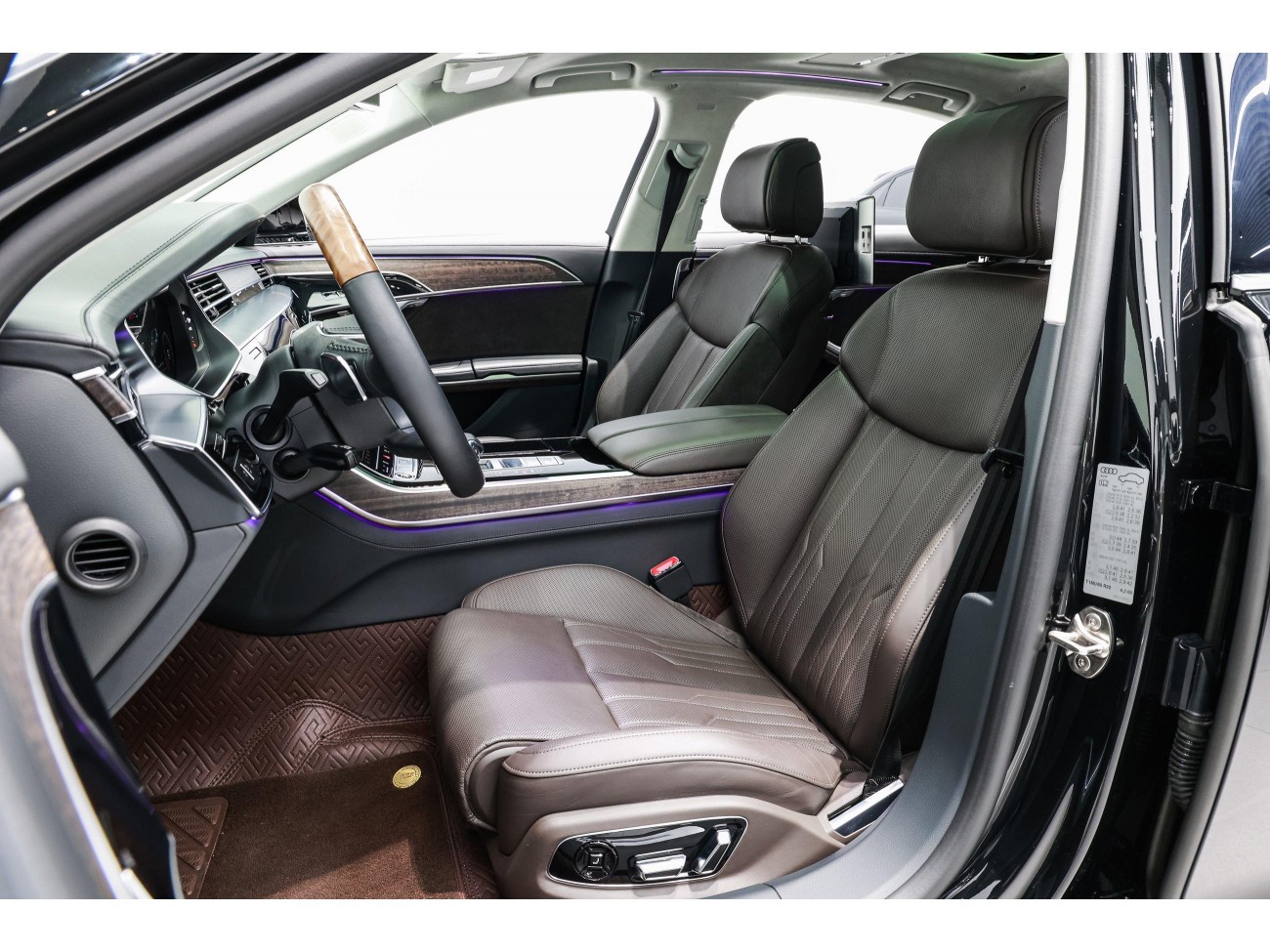Audi A8L 60 TFSI 2022