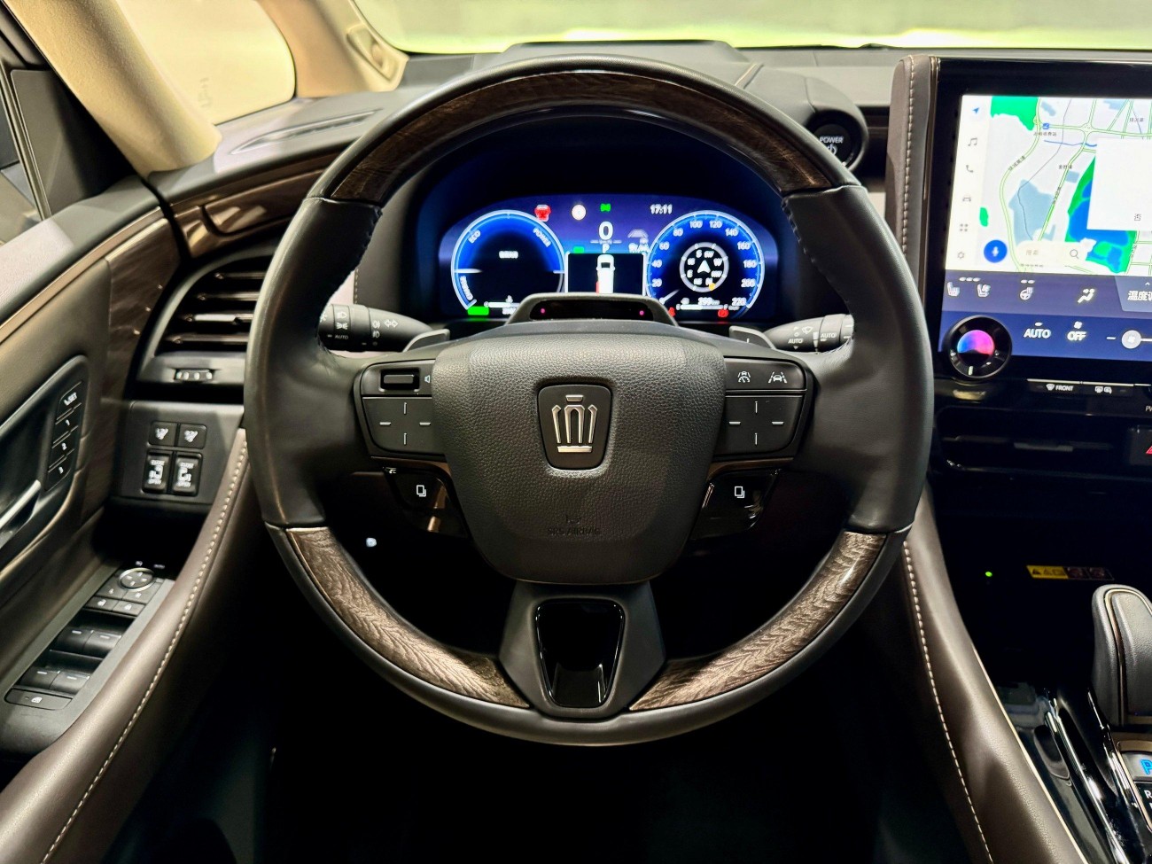 Toyota Vellfire 2024
