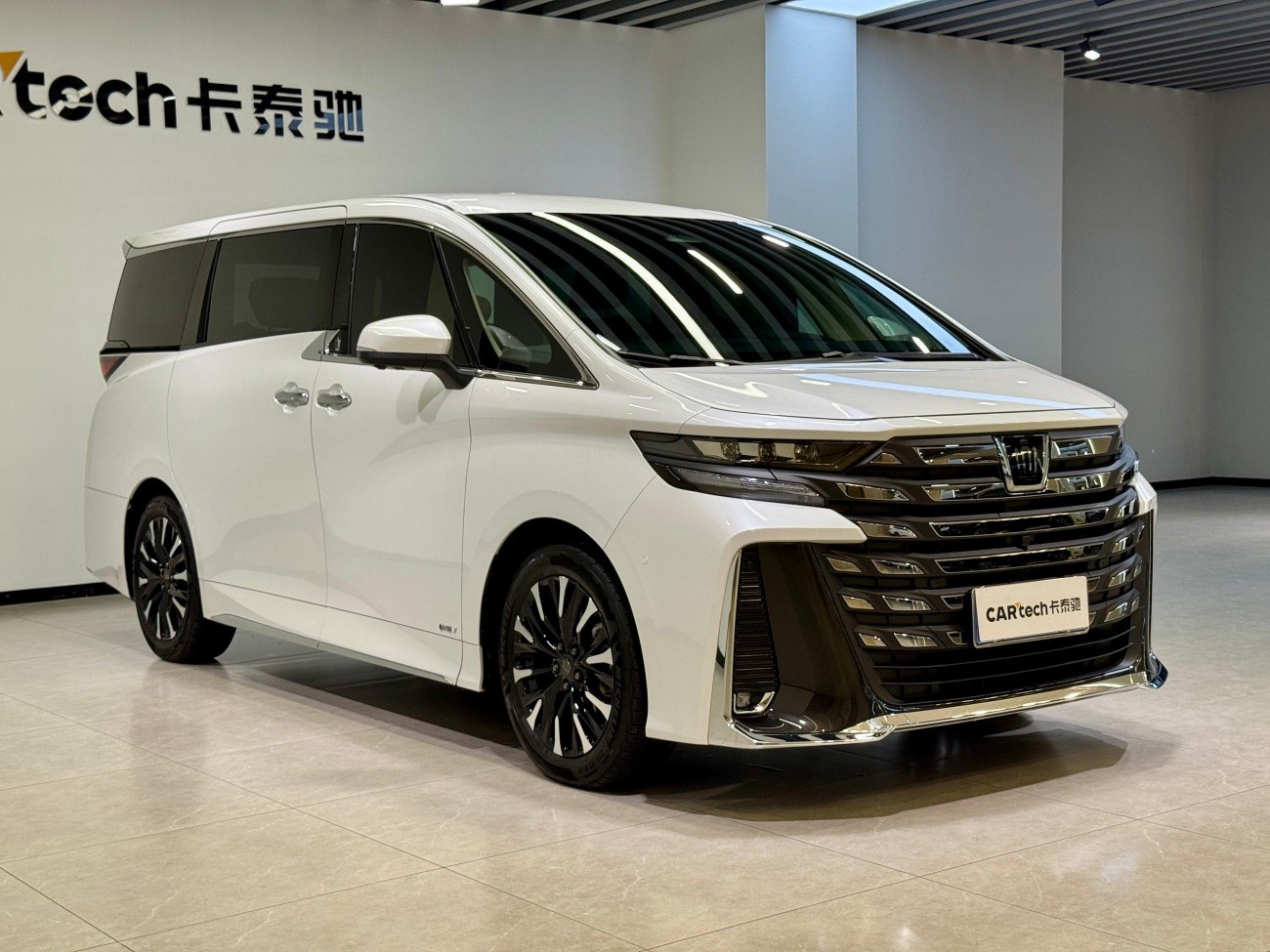 Toyota Vellfire 2024