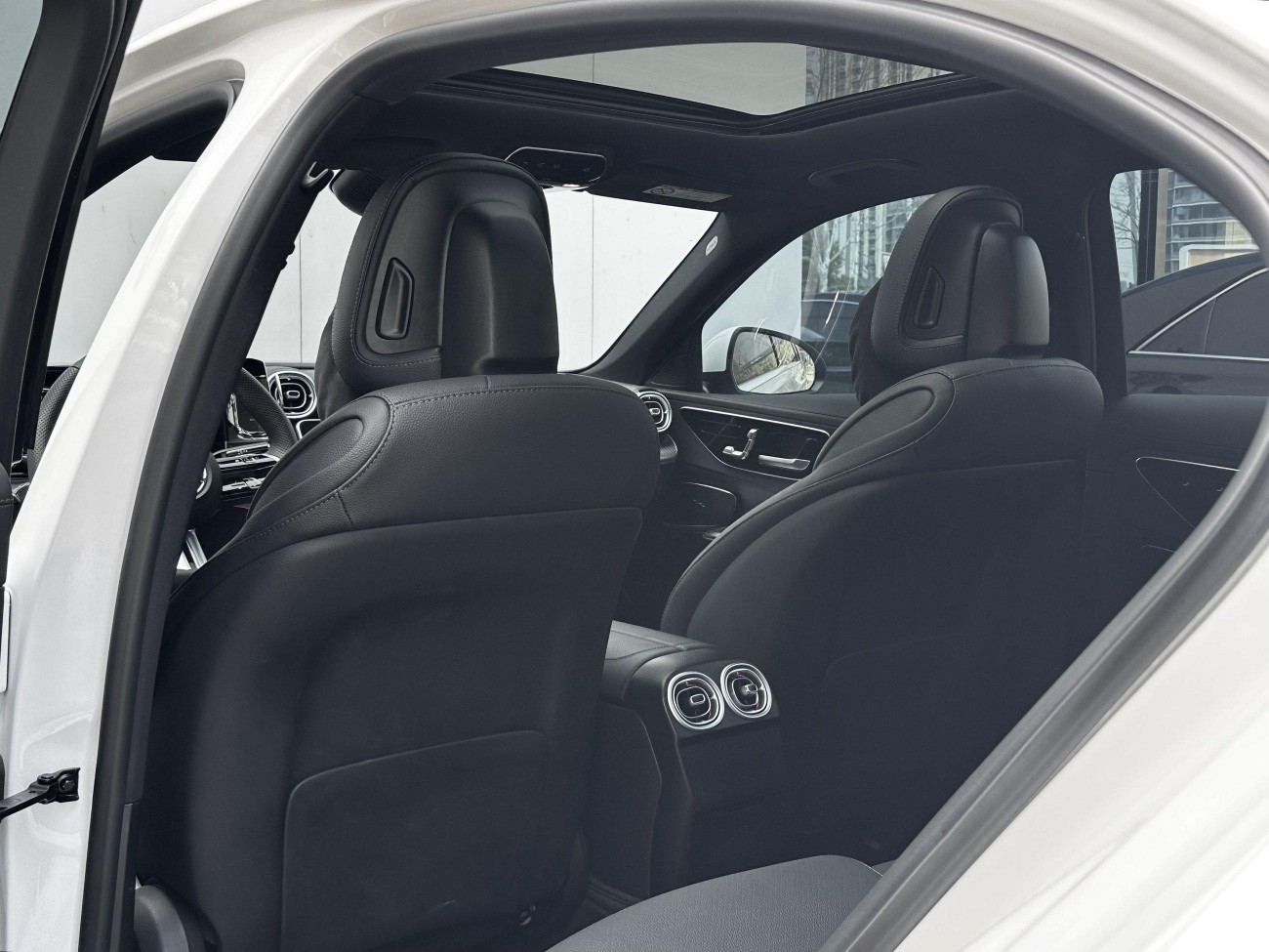 Mercedes-Benz C 260 L 2025