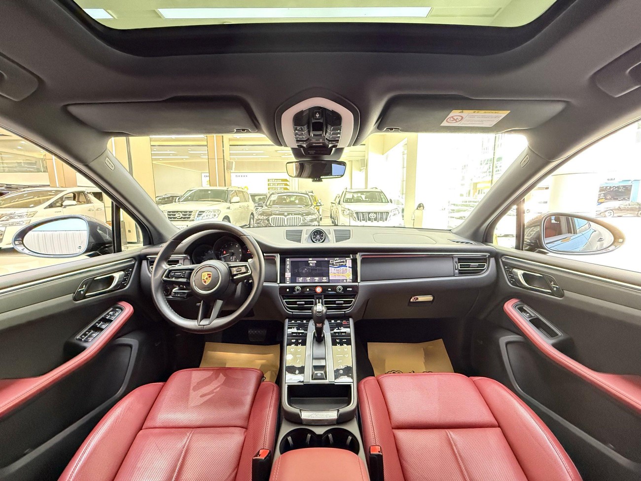 Porsche Macan 2024