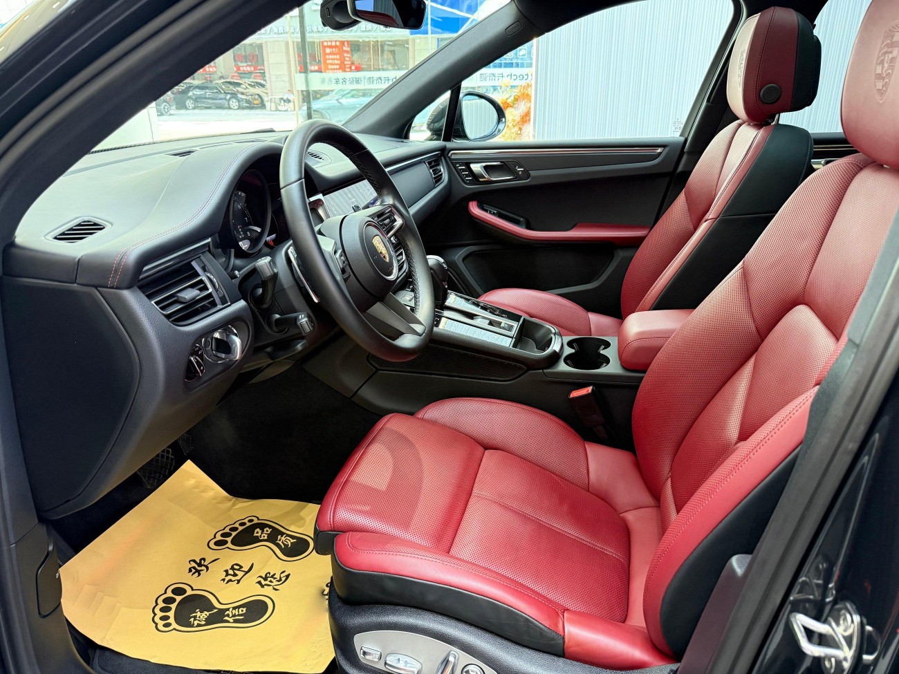 Porsche Macan 2024