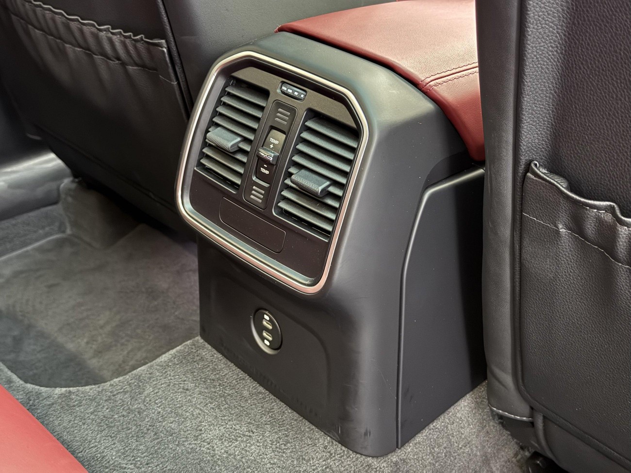 Porsche Macan 2024
