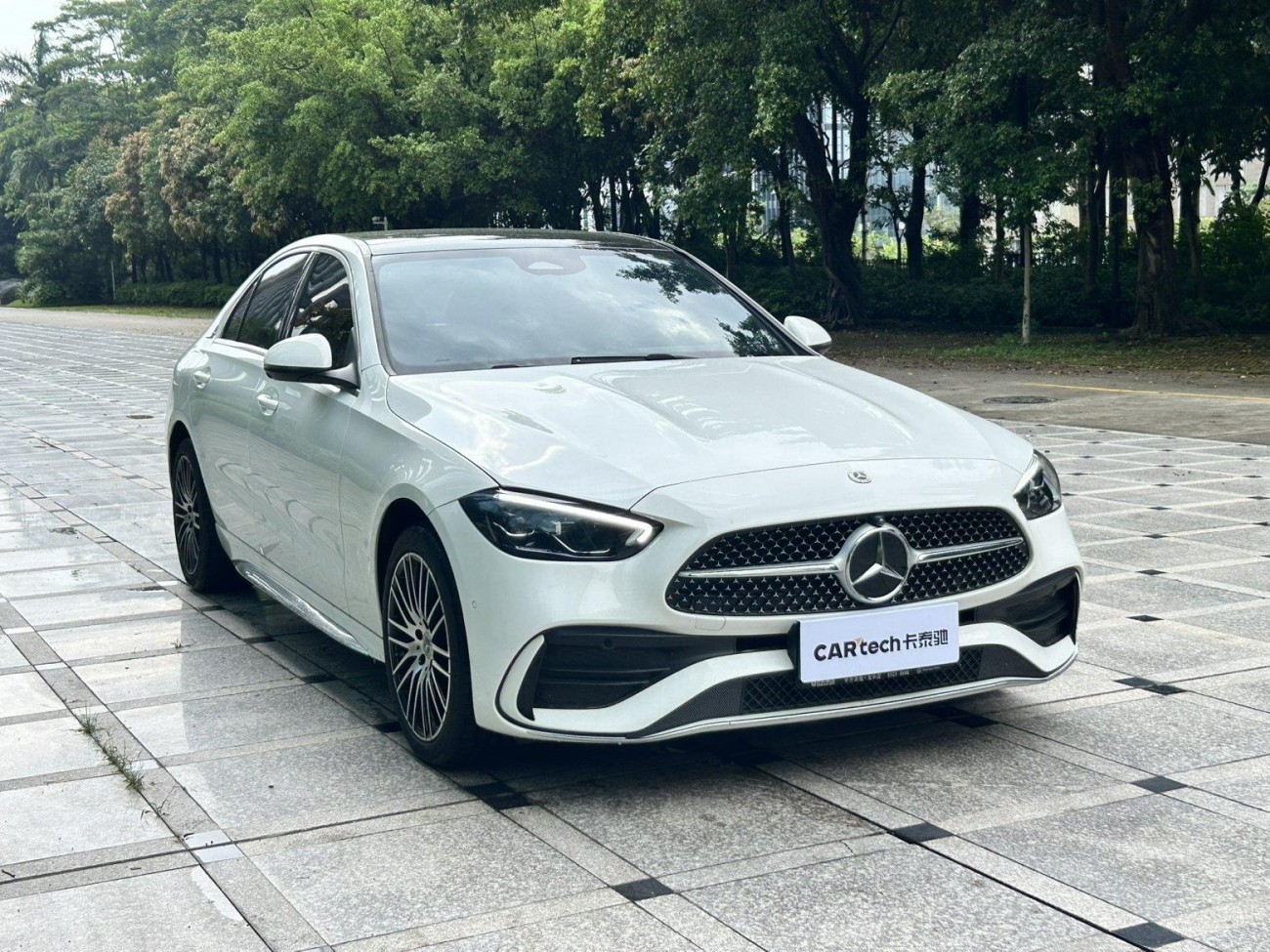 Mercedes-Benz C 260 L 2025