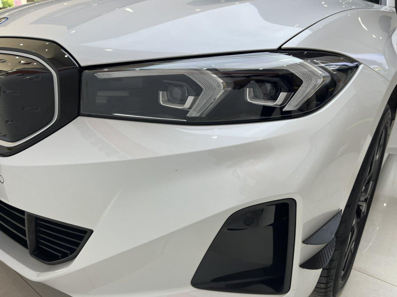 BMW i3 2024