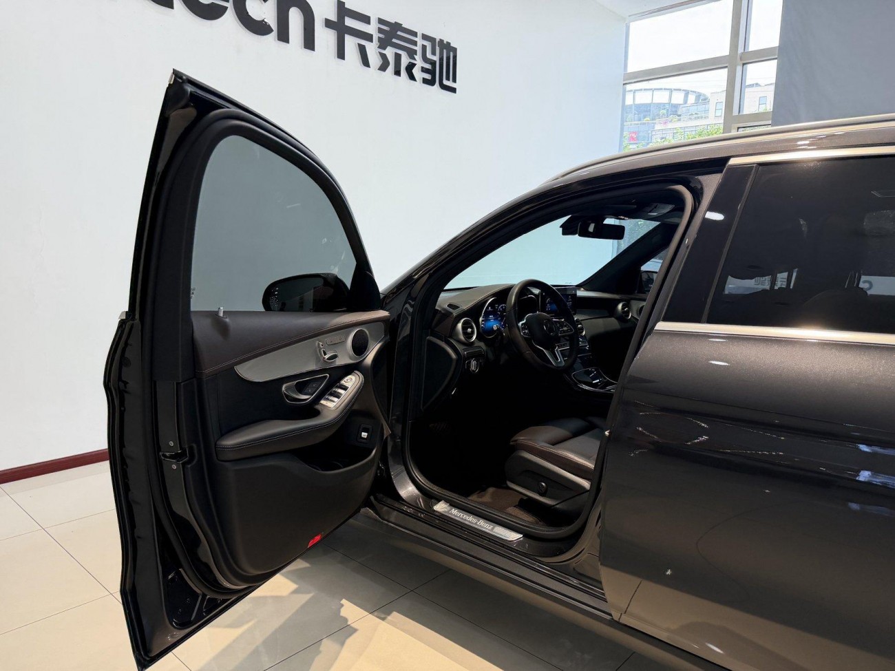 Mercedes-Benz GLC 260 L 2022