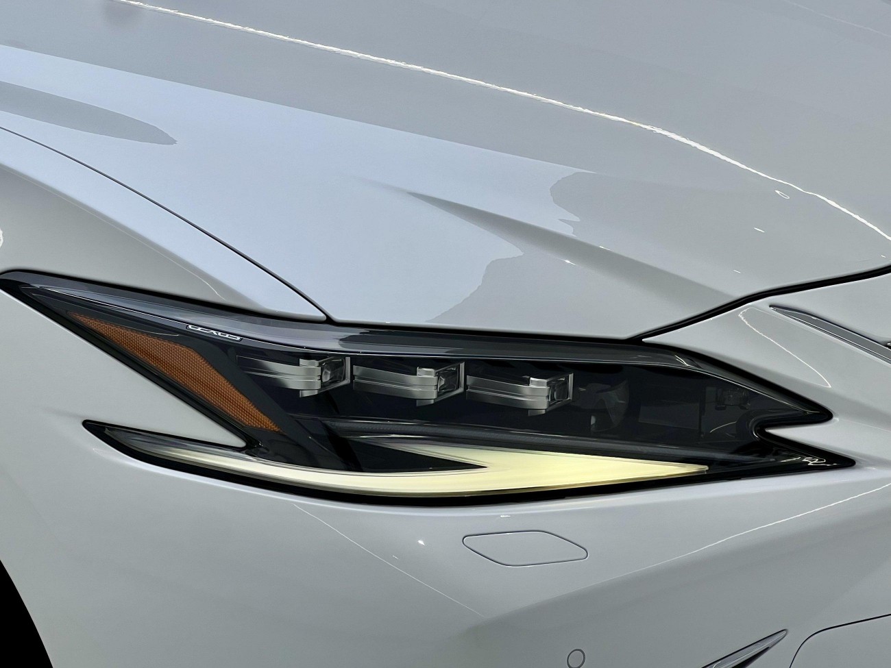 Lexus ES 300h 2022