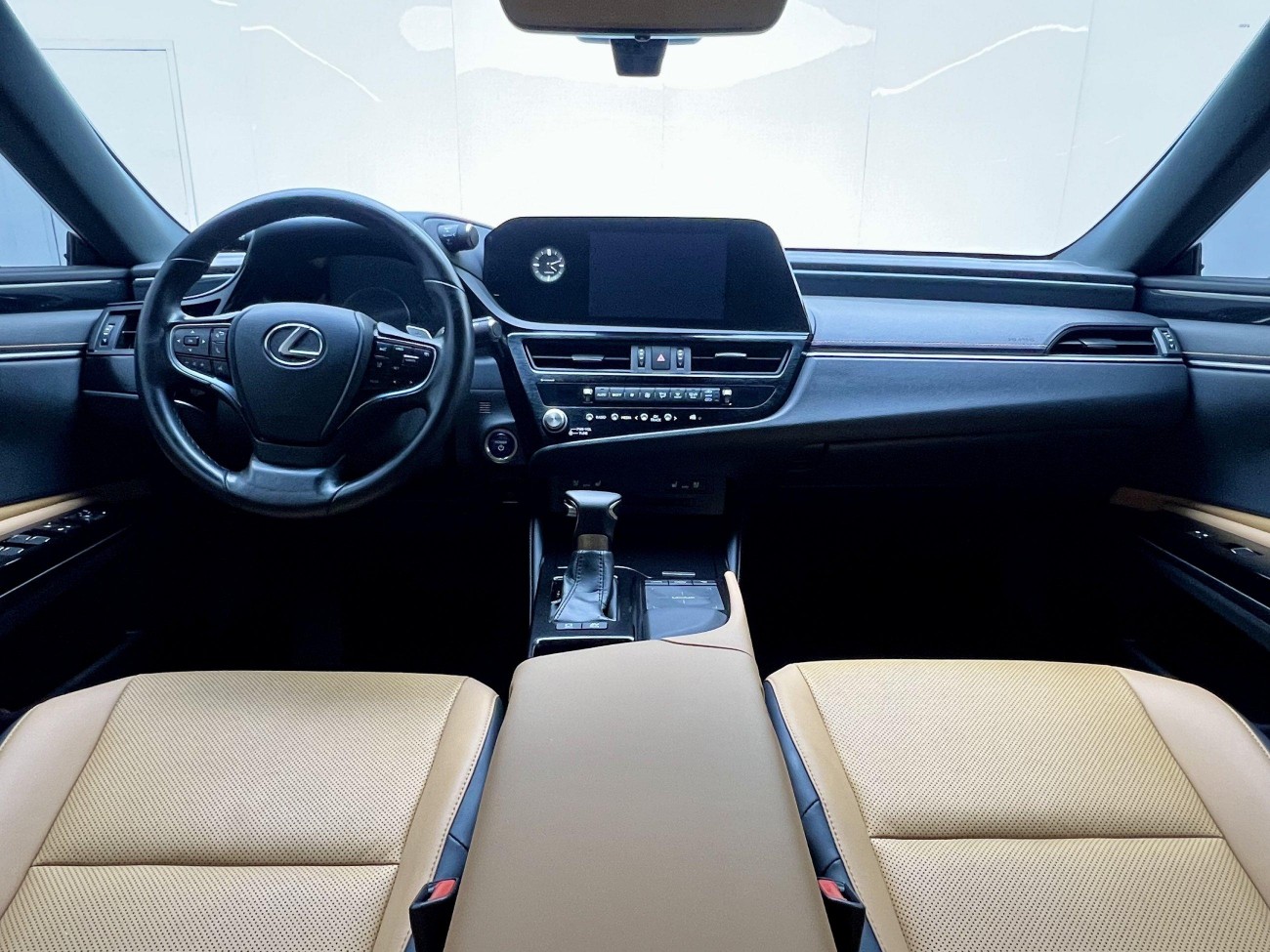 Lexus ES 300h 2022