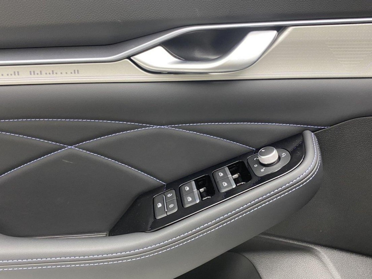 Geely Preface 2026