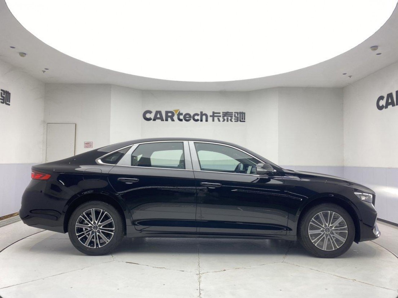 Geely Preface 2026