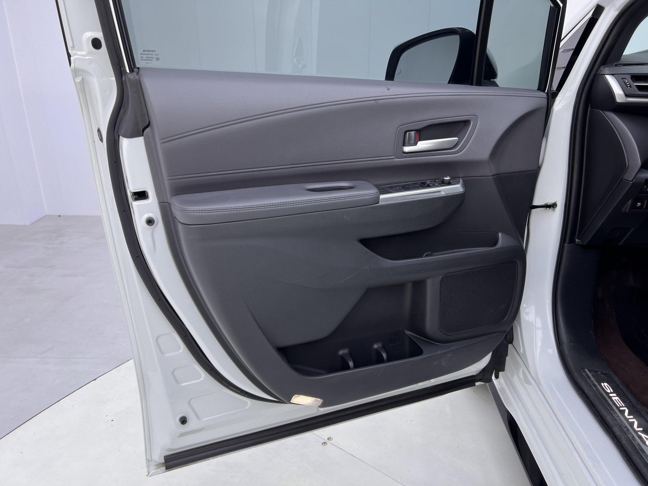 Toyota Sienna 2024