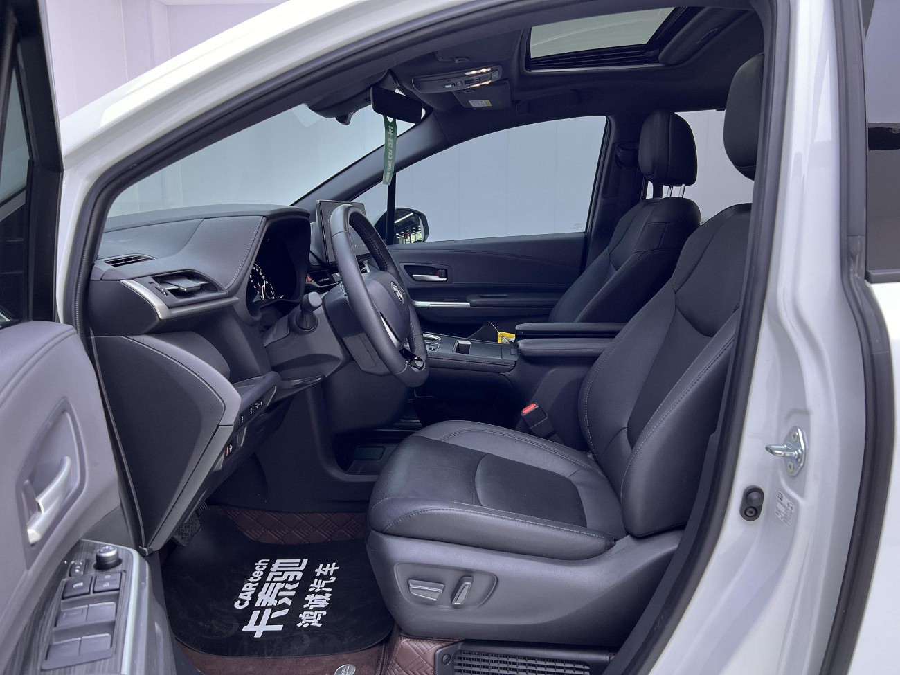 Toyota Sienna 2024