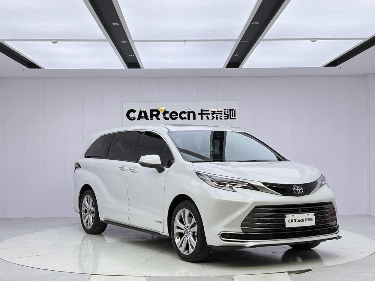 Toyota Sienna 2024