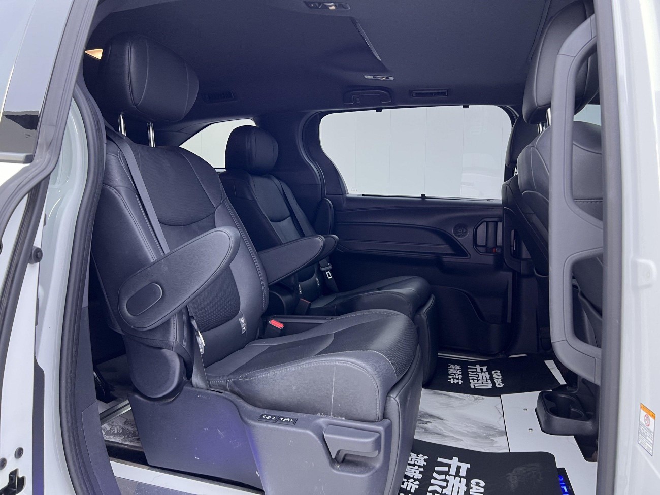 Toyota Sienna 2024
