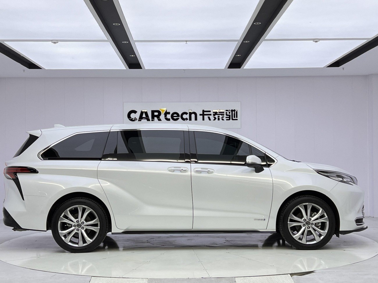 Toyota Sienna 2024