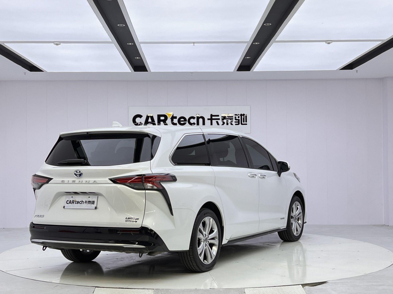 Toyota Sienna 2024