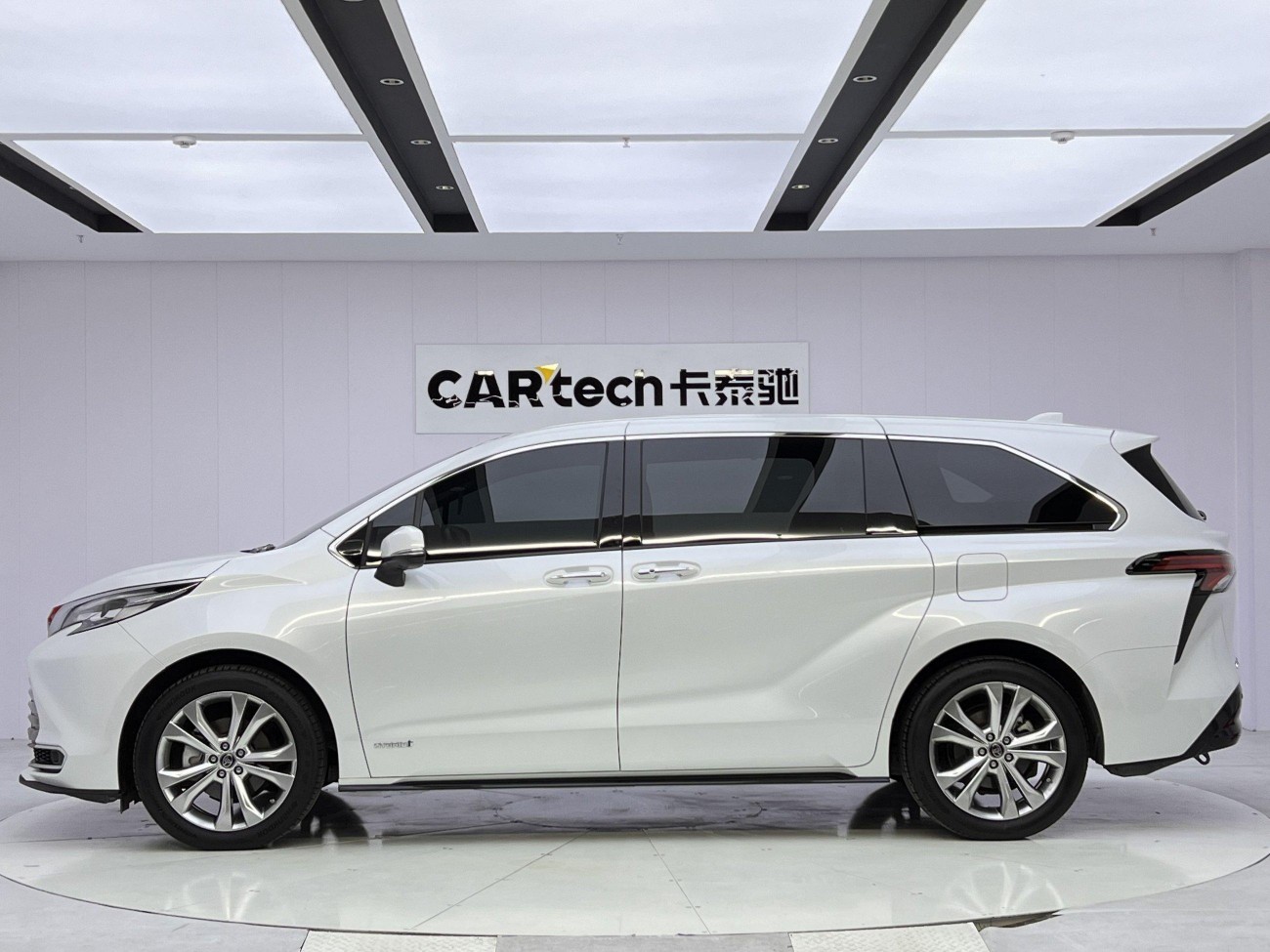 Toyota Sienna 2024