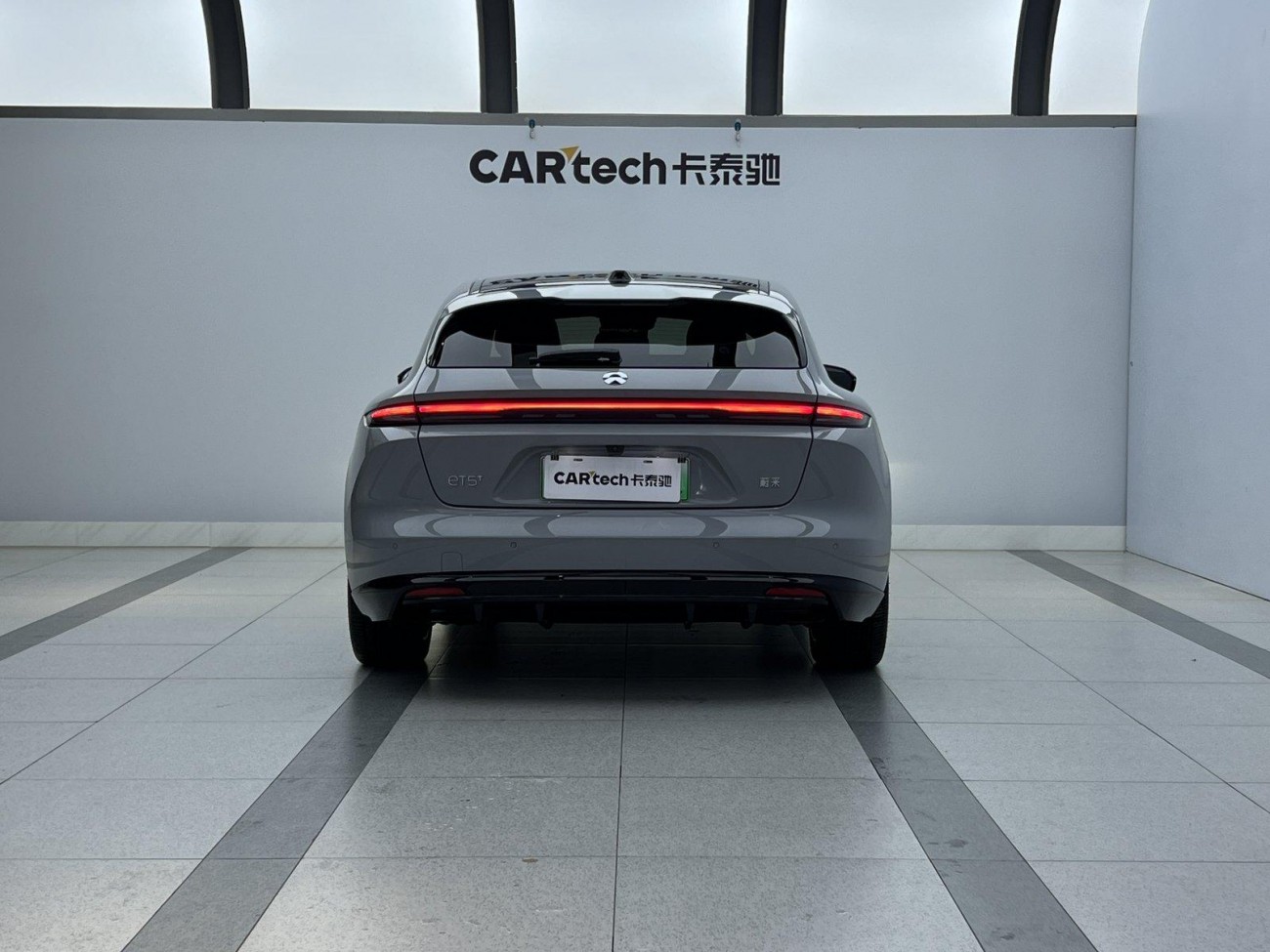 NIO ET5 2025