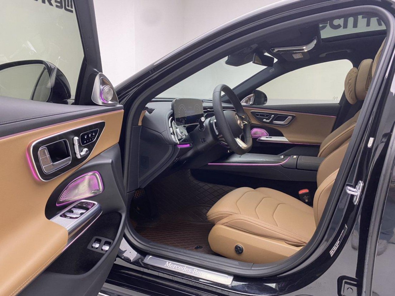 Mercedes-Benz E 350 e 2025