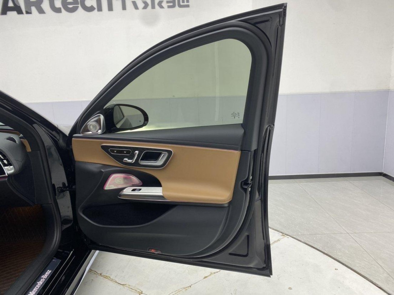 Mercedes-Benz E 350 e 2025