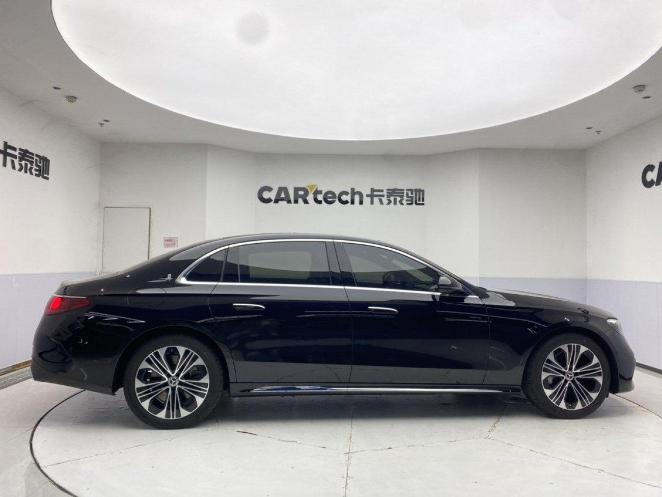 Mercedes-Benz E 350 e 2025