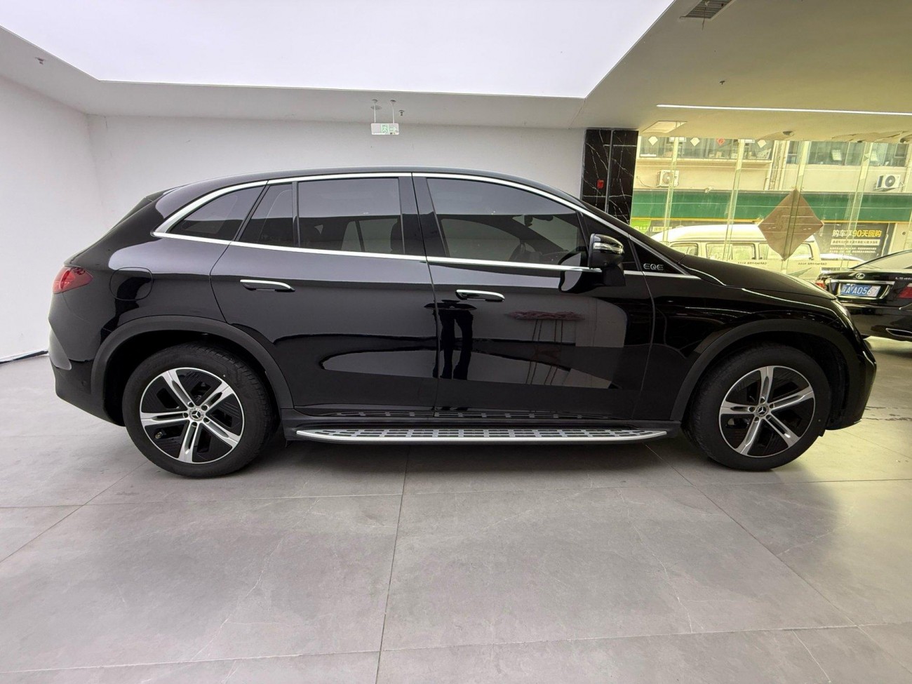 Mercedes-Benz EQE 2025