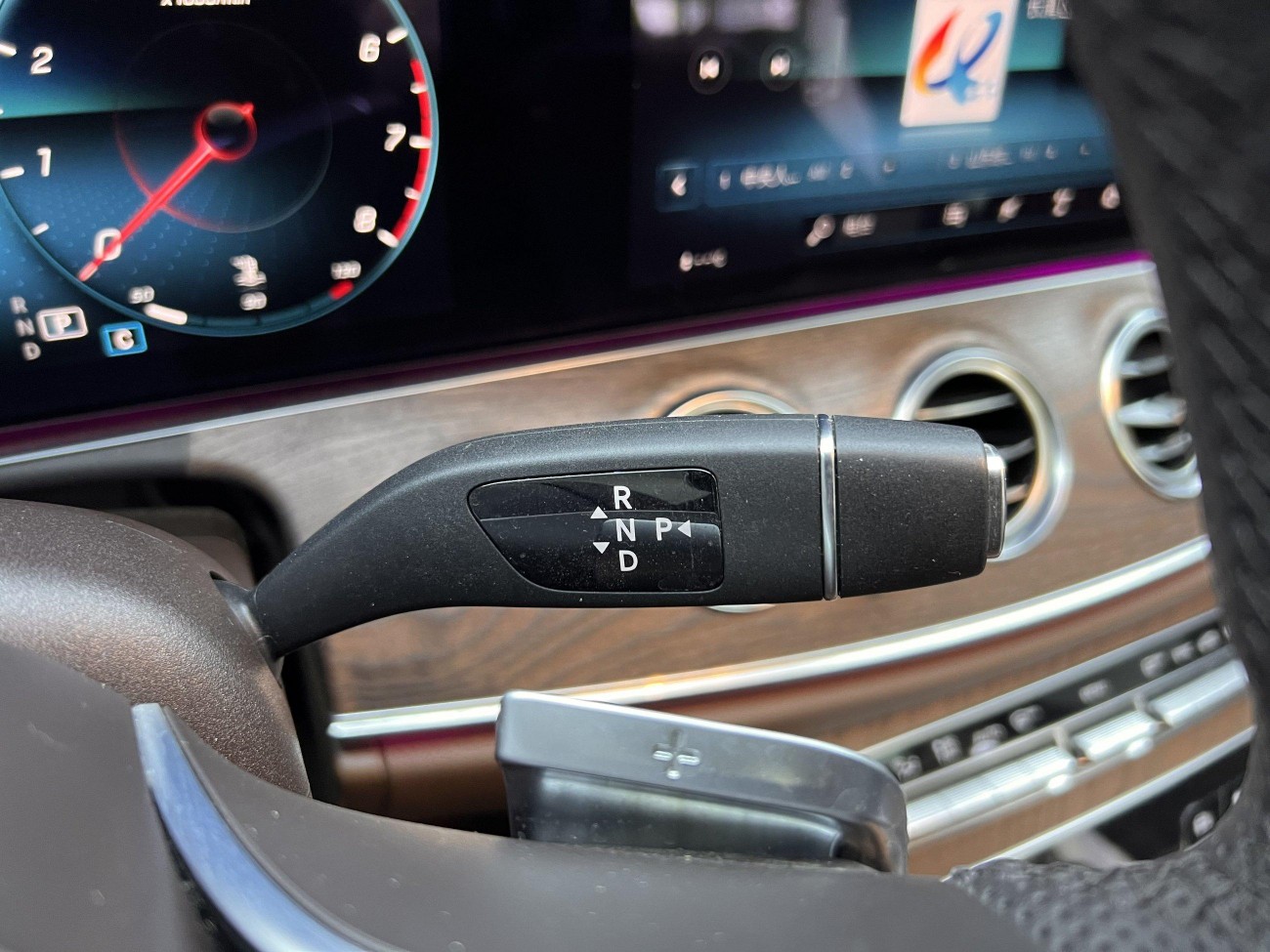 Mercedes-Benz E 300 L 2023