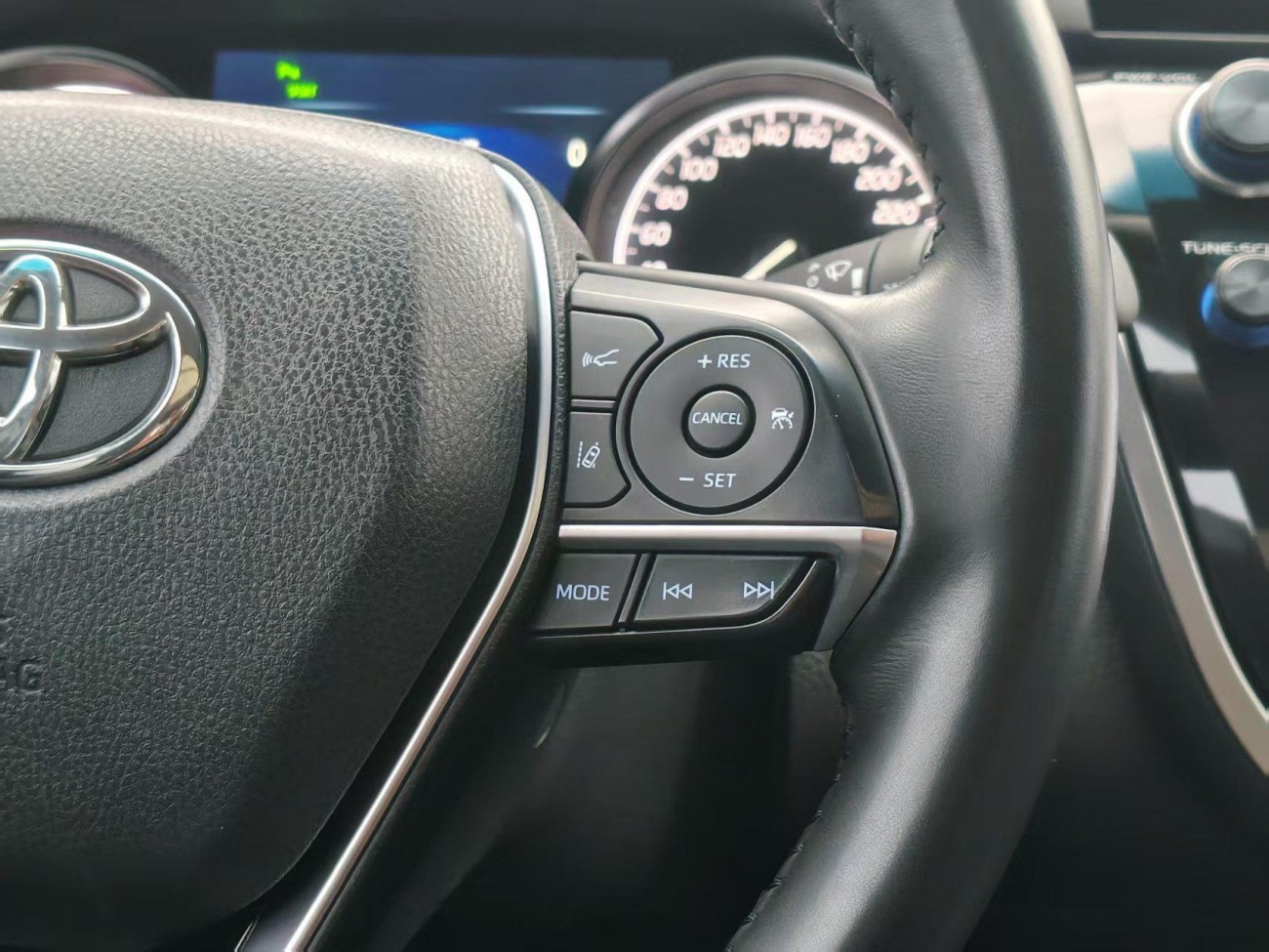 Toyota Camry 2019