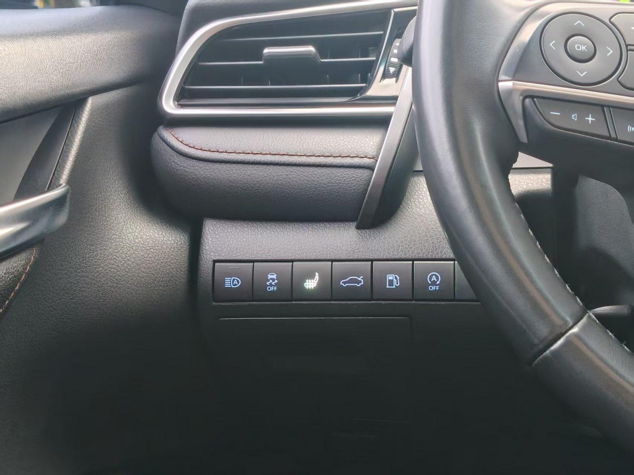 Toyota Camry 2019