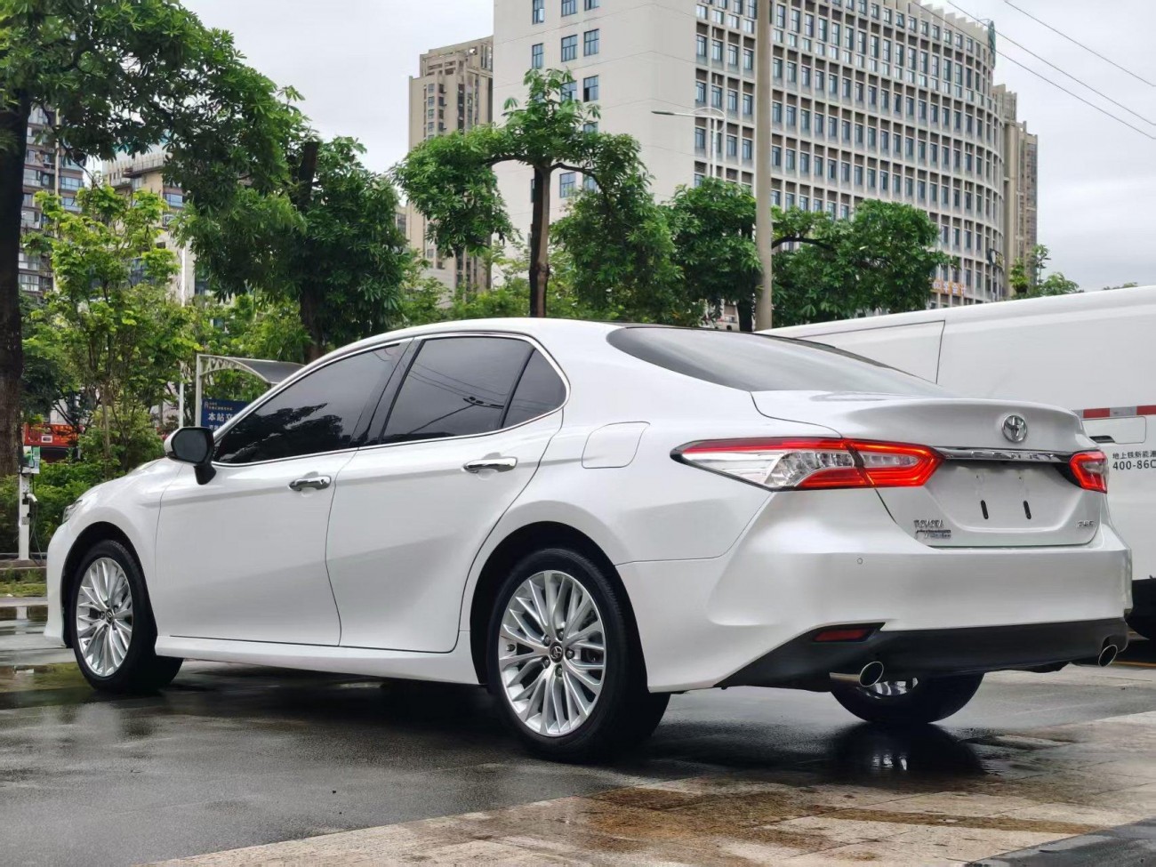 Toyota Camry 2019
