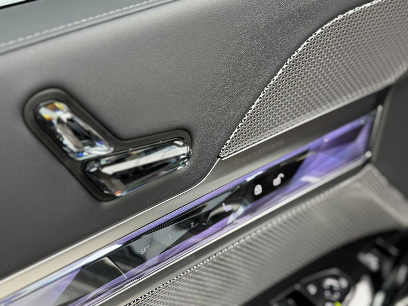 BMW i7 2025